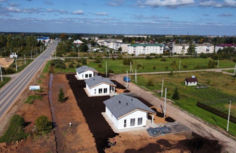 Подрядчик ДОМ ТЕХНОНИКОЛЬ строит дома для молодых специалистов