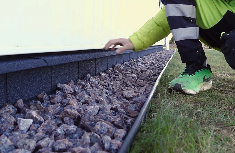 Как я отделывал цоколь фасадной плиткой